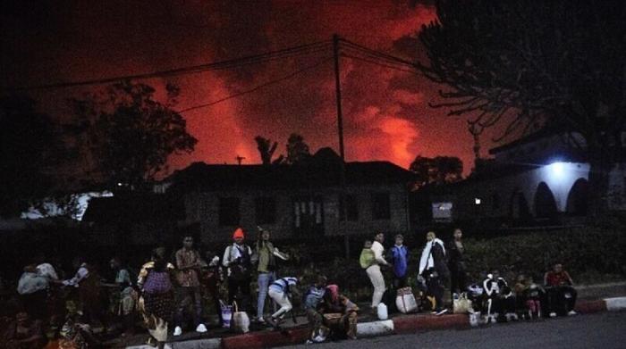 В Конго произошло извержение вулкана Ньирагонго (10 фото)