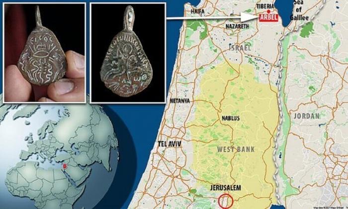 В Израиле нашли древний амулет от сглаза (4 фото)