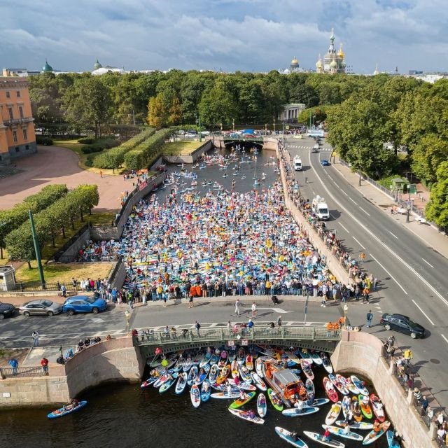 В Санкт-Петербурге прошел 6-й фестиваль сапсёрфинга "Фонтанка SUP", несмотря на коронавирус (20 фото)