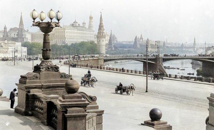 Цветные фотографии Москвы, жизнь улиц и архитектура 1860-1899гг (15 фото)  