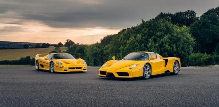 Красный Ferrari это скучно? Дилер из Великобритании продает желтый Enzo и F50 (10 фото)  
