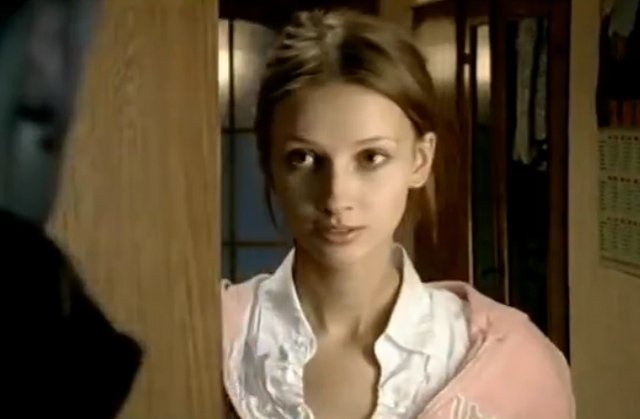 Анастасия Цветаева - героиня клипа "Все что тебя касается" группы "Звери", которая стала блогером (16 фото)