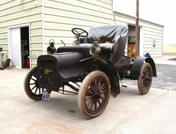 ,      : Cadillac 1906 ,     (23 ) 