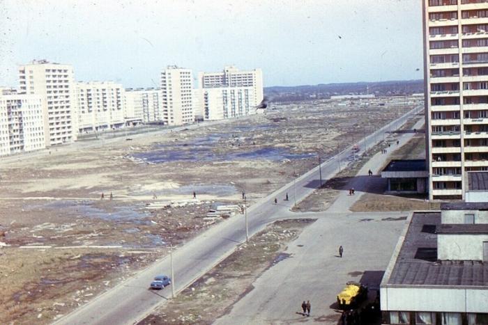 Прогулка по Ленинграду 1981 года (24 фото)