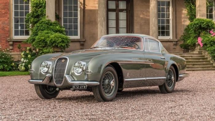  Jaguar 1954 года был найден брошенным в поле и теперь он может быть продан за 1 миллион долларов (12 фото) 