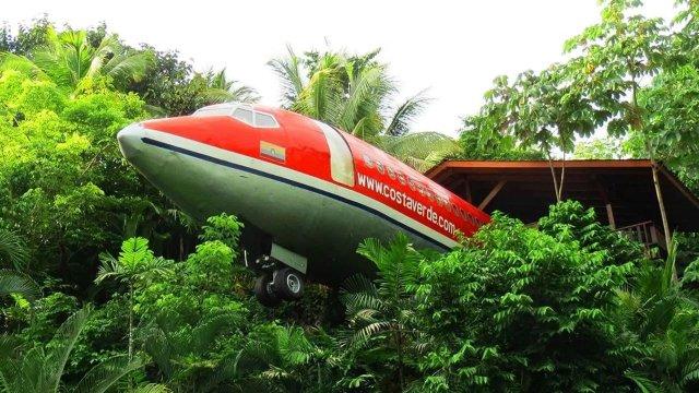  Boeing 727      - (3 )