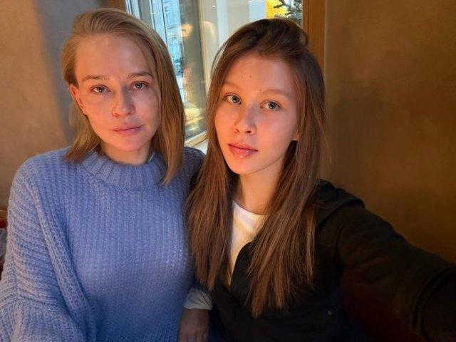 Слишком откровенно: взрослая фотосессия Анны Пересильд в честь 16-летия возмутила фанатов (6 фото)