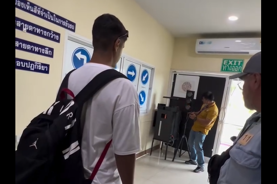 Экзамен на водительские права в Тайланде (видео)