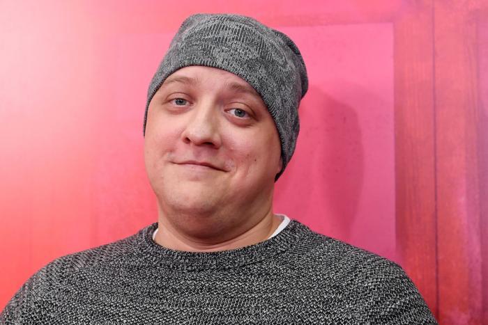   (""  "  ")      (3 )