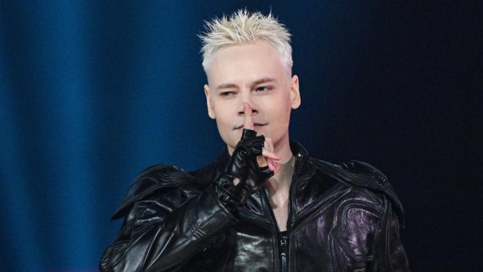  "": Shaman ,    (7 )