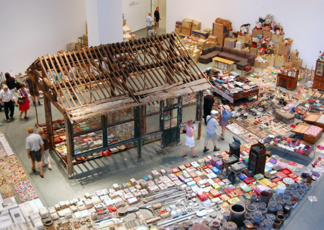 Иллюстрация из 10 000 вещей, найденных матерью (10 фото)