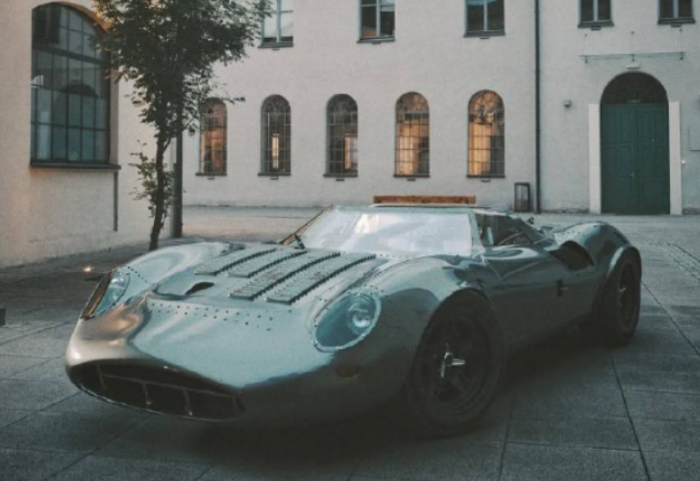 ������� Jaguar XJ13 (9 ����)