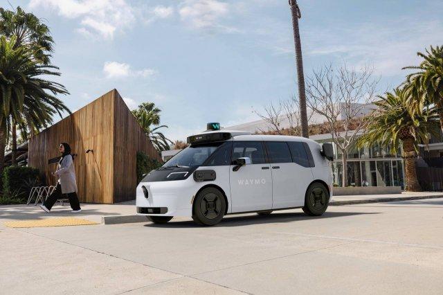 ����� ������ ������������ ��� �����-������� Waymo (4 ����)