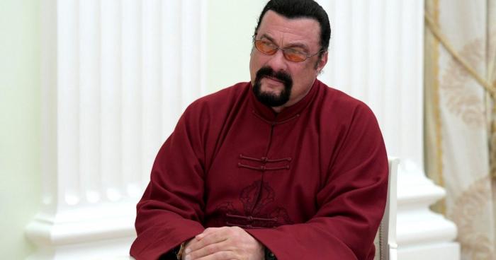 ������ ����� ������� ���� ������� � ����������� �� 700 ��� (11 ����)