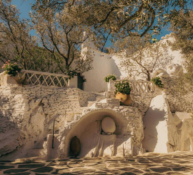 Покои Сальвадора Дали (8 фото)