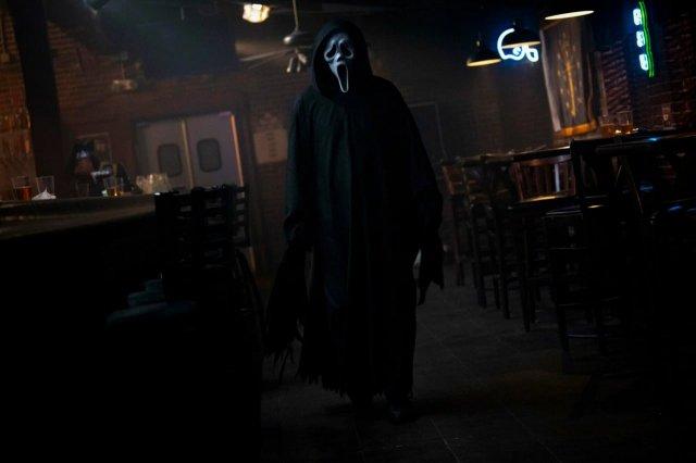 «Крик 7» уже можно посмотреть в Сети (3 фото)