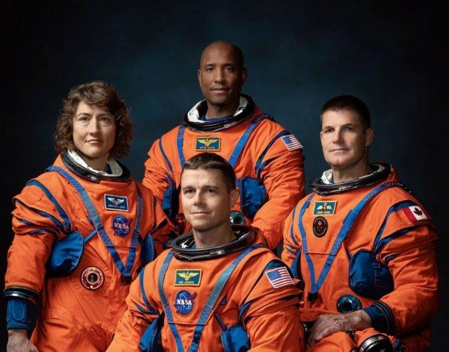 ���� �������� � ���� ������ 54 ����, �� ���� ����� (2 ����)