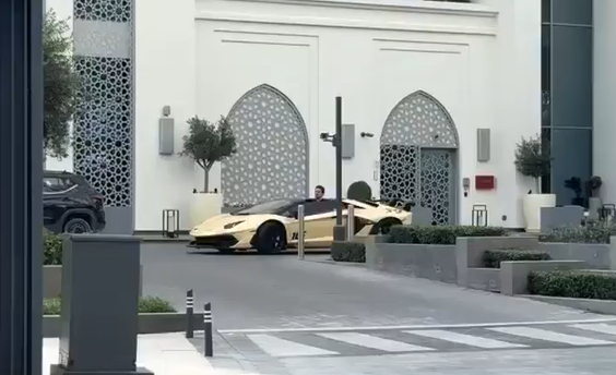 ������ �� Lamborghini � ������� ������ �� ������ ���� (�����)