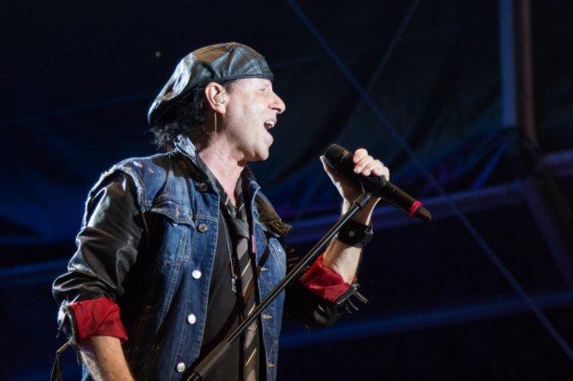  78-������� ������� Scorpions ������ ����� ���������� �� ������ (2 ���� + �����)