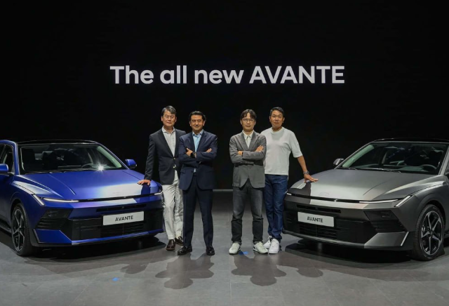 ��������� ����� �� �������: Hyundai �������� ChatGPT � ����� Elantra (5 ����)