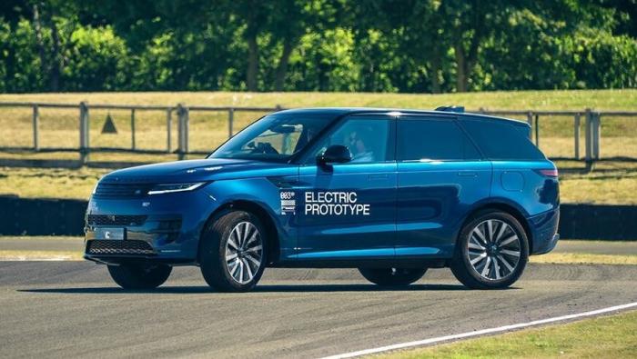  ������������� Range Rover Sport ������� ��������� �� ������� (19 ����)