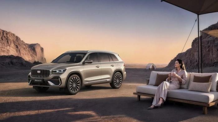  Geely ���������� ������ Monjaro EM-i (11 ����)